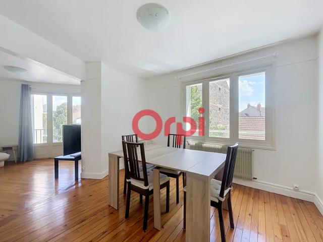 Location Appartement Rue Girard, Vichy