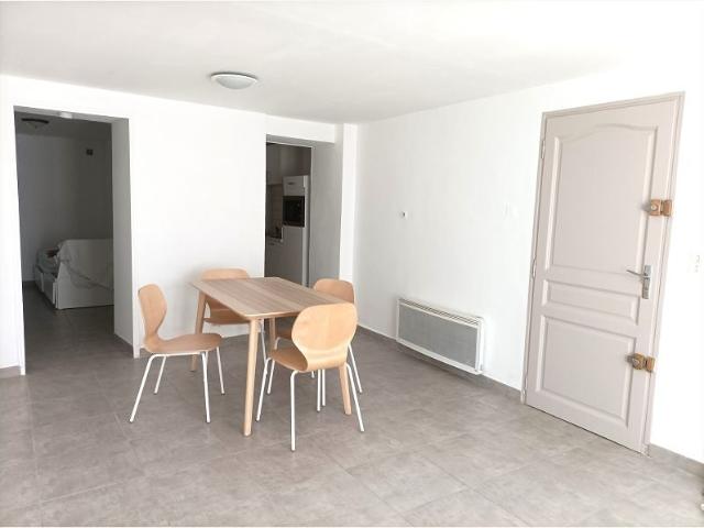 Location Appartement Rue Grand Rue Jean Moulin, Alès