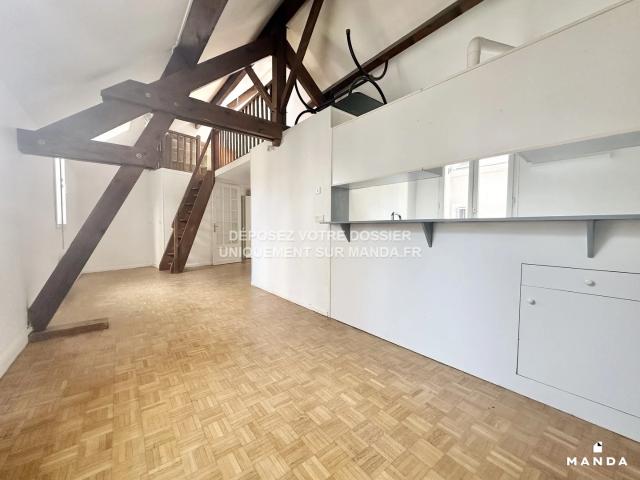 Location Appartement Rue Grande, Fontainebleau
