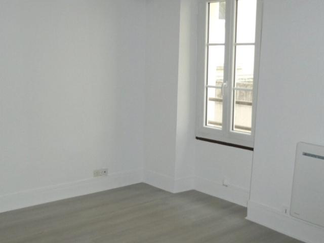 Location Appartement Rue Grande, Fontainebleau
