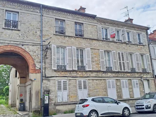 Location Appartement Rue Grande, Fontainebleau