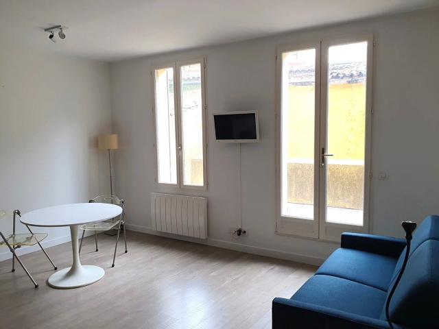 Location Appartement Rue Grande, Lambesc