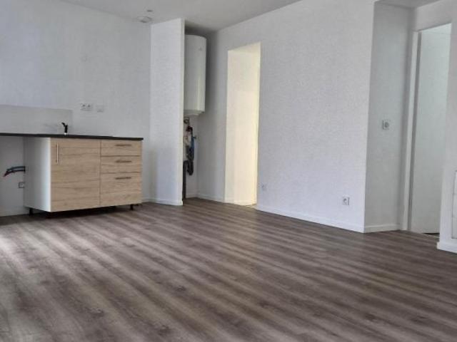 Location Appartement Rue Grobert, Saint Étienne