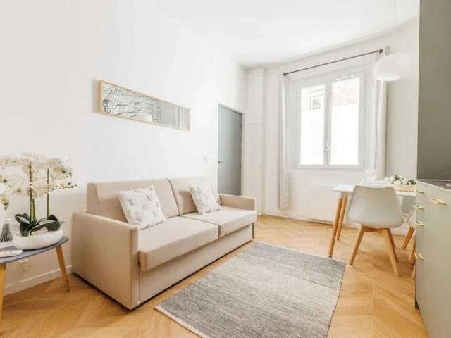 Location Appartement Rue Guy Môquet, Paris