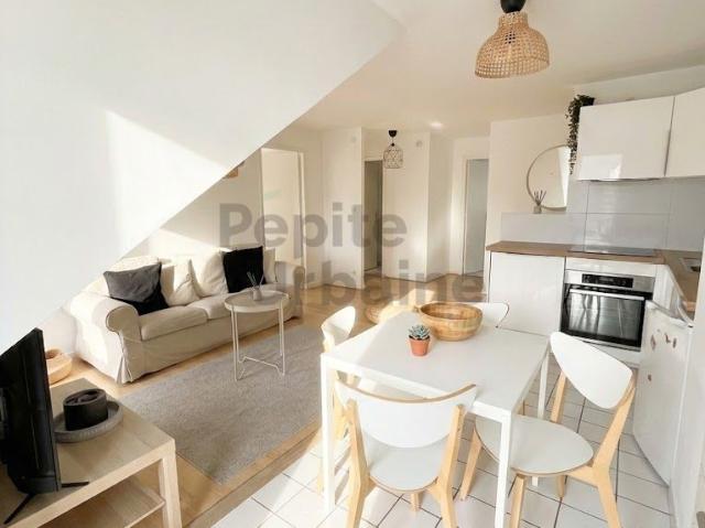 Location Appartement Rue Gustave Charpentier, Nantes