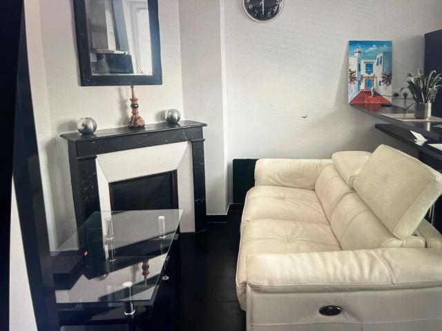 Location Appartement Rue Gustave Rouanet, Paris