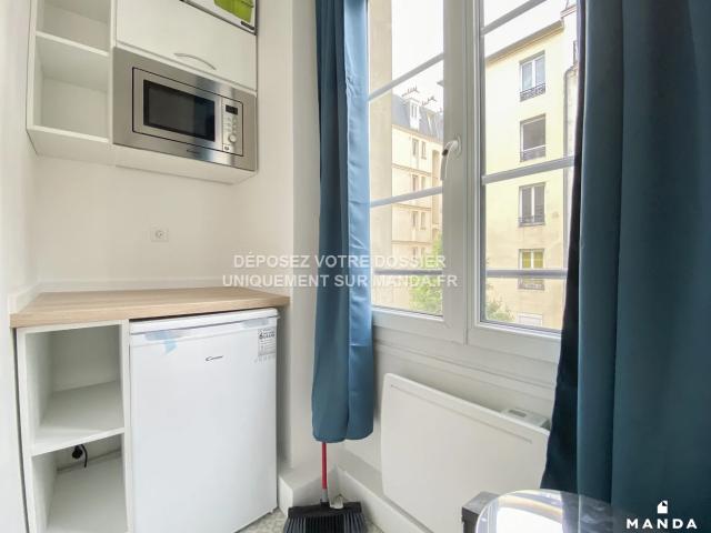 Location Appartement Rue Doudeauville, Paris