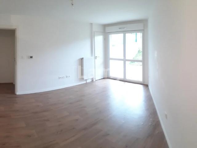 Location Appartement Rue d'Ozerailles, Essey lès Nancy