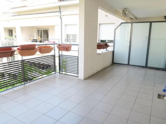 Location Appartement Rue Docteur Ollier, Villeurbanne