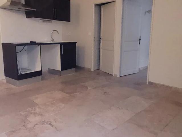 Location Appartement Rue Dorée, Nîmes