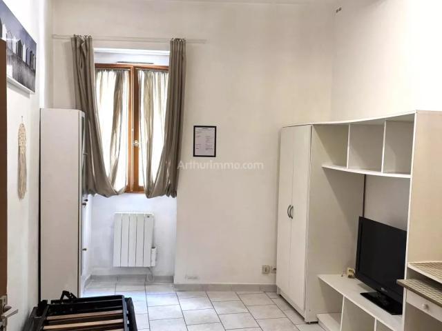 Location Appartement Rue d'Aubagne, Marseille