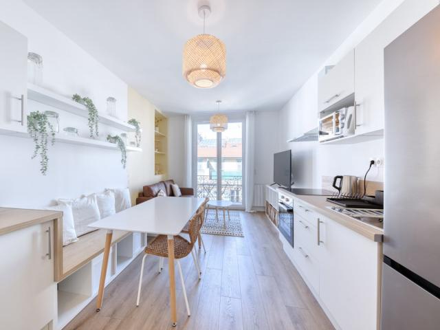 Location Appartement Rue d'Autun, Nice