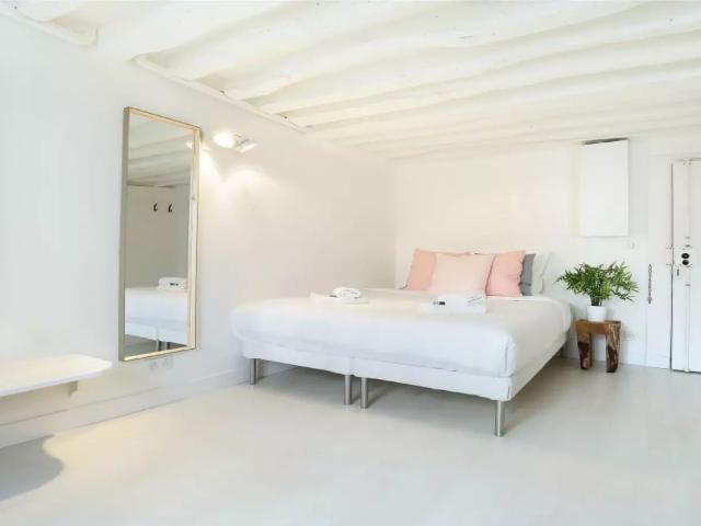 Location Appartement Rue d'Aboukir, Paris