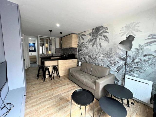 Location Appartement Rue Daguerre, Paris