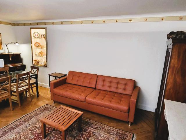 Location Appartement Rue d'Alger, Paris