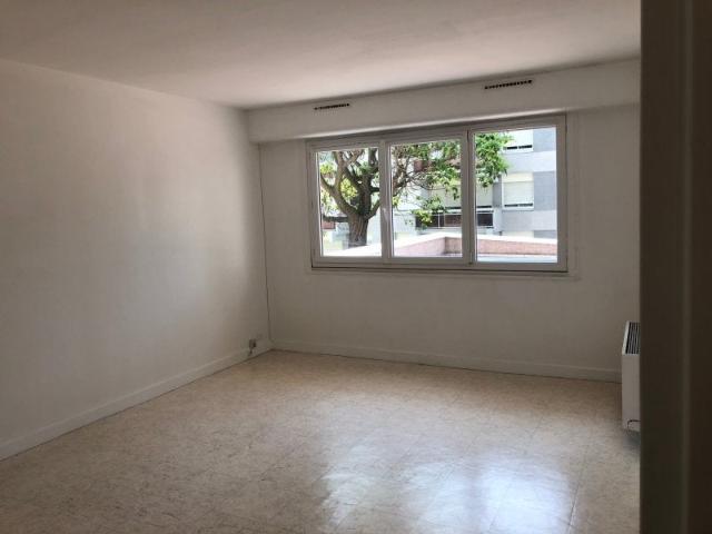 Location Appartement Rue d'Alésia, Paris