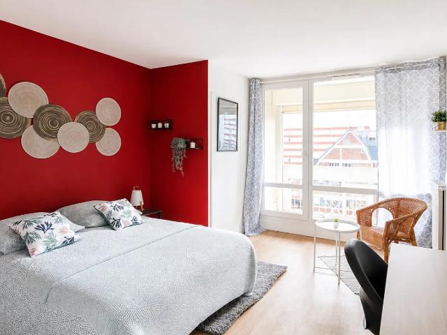 Location Appartement Rue d'Alsace, Levallois Perret
