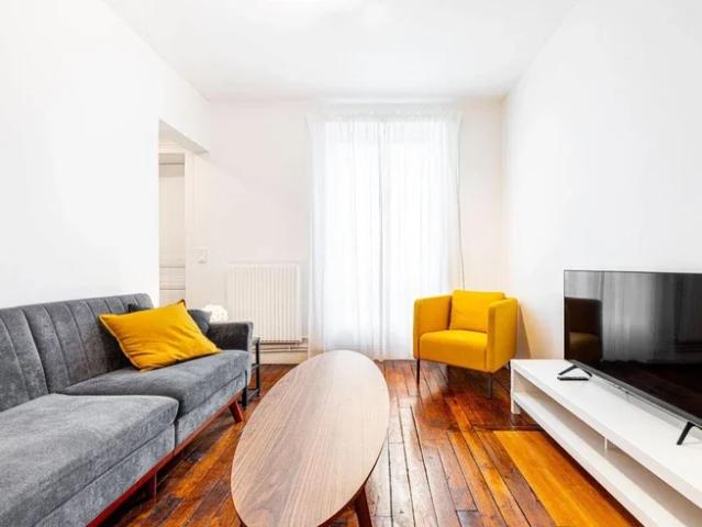 Location Appartement Rue d'Alsace, Paris