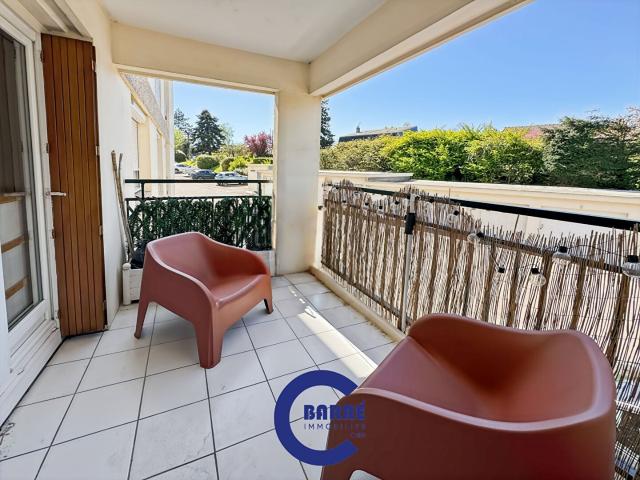 Location Appartement Rue Damozanne, Caen
