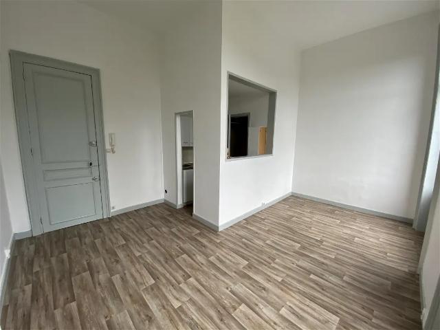 Location Appartement Rue Dammartin, Roubaix