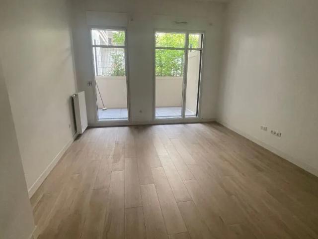 Location Appartement Rue Danton, Levallois Perret