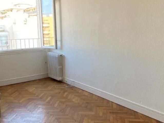 Location Appartement Rue Dante, Nice