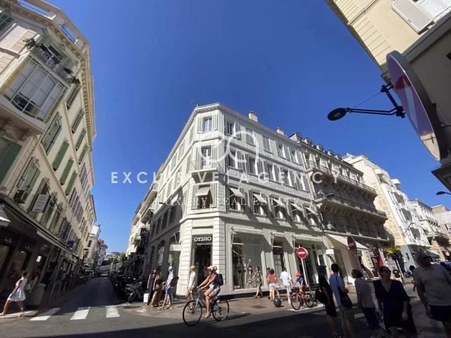 Location Appartement Rue d'Antibes, Cannes