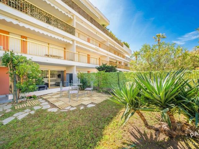 Location Appartement Rue d'Antibes, Cannes