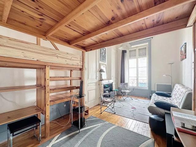 Location Appartement Rue d'Anvers, Lyon