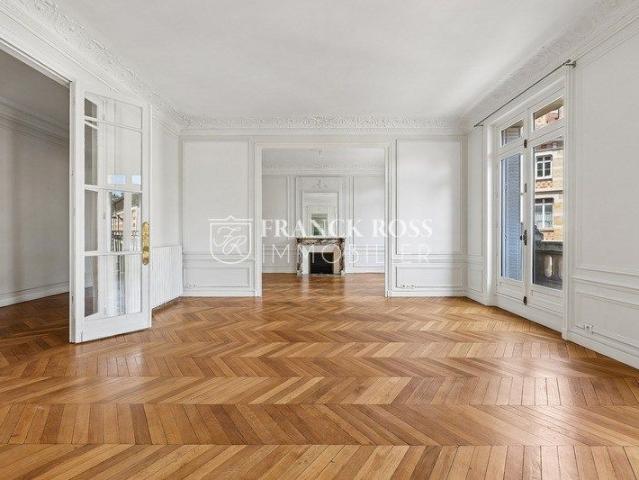 Location Appartement Rue d'Assas, Paris