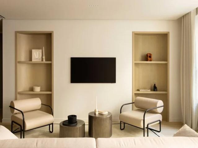 Location Appartement Rue d'Astorg, Paris