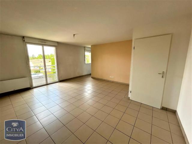 Location Appartement Rue d'Astarac, Pavie