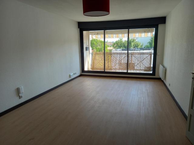 Location Appartement Rue Detrois, Bordeaux