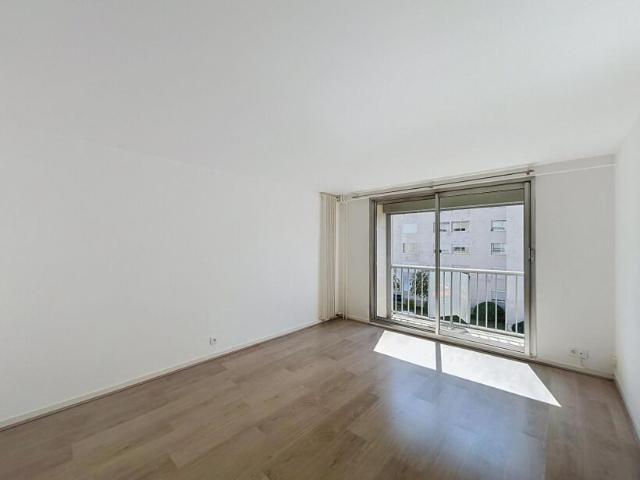 Location Appartement Rue de Courlancy, Reims