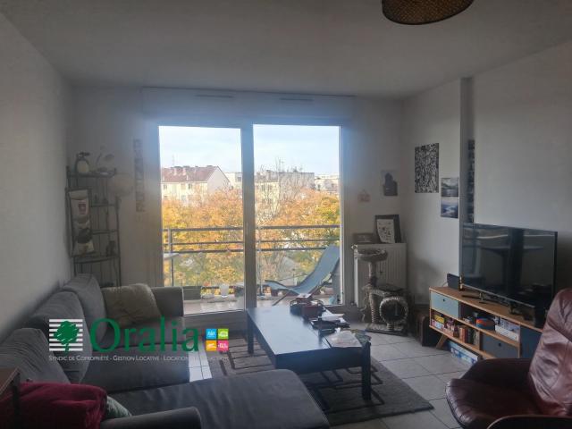 Location Appartement Rue de Colmar, Dijon