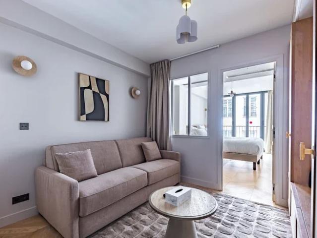 Location Appartement Rue de Caumartin, Paris