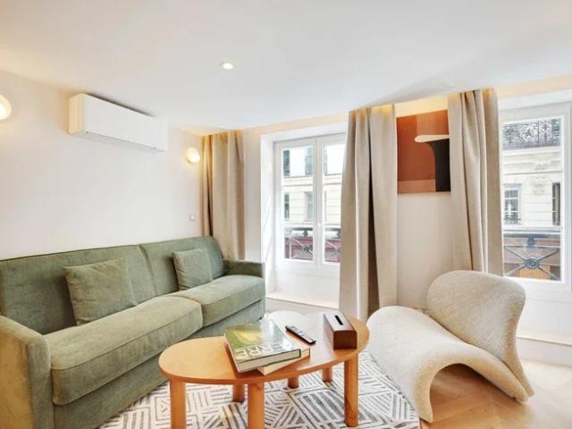 Location Appartement Rue de Caumartin, Paris