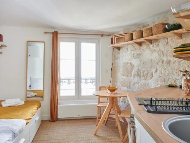 Location Appartement Rue de Calais, Paris