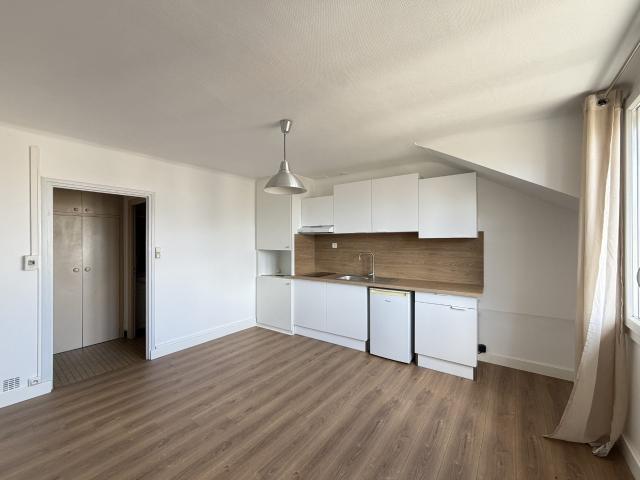 Location Appartement Rue de Camonil, Rodez