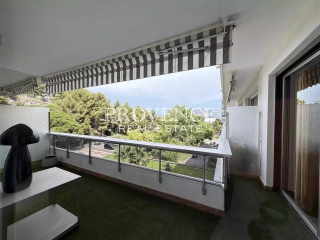 Location Appartement Rue de Cassis, Marseille