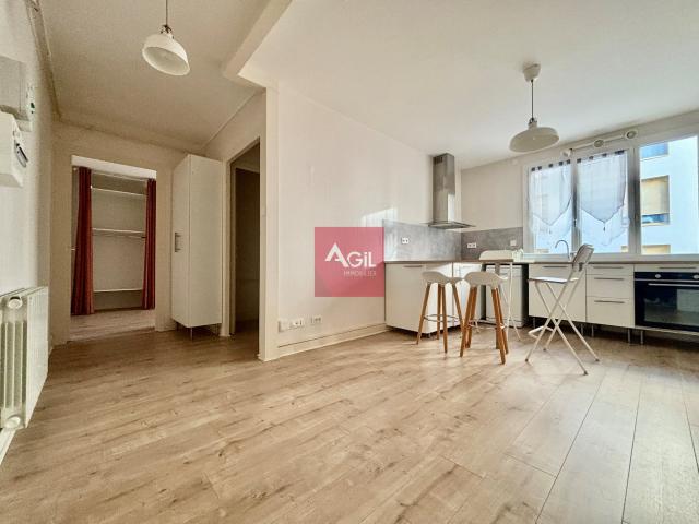 Location Appartement Rue de Chamrousse, Grenoble