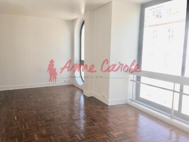 Location Appartement Rue de Charonne, Paris