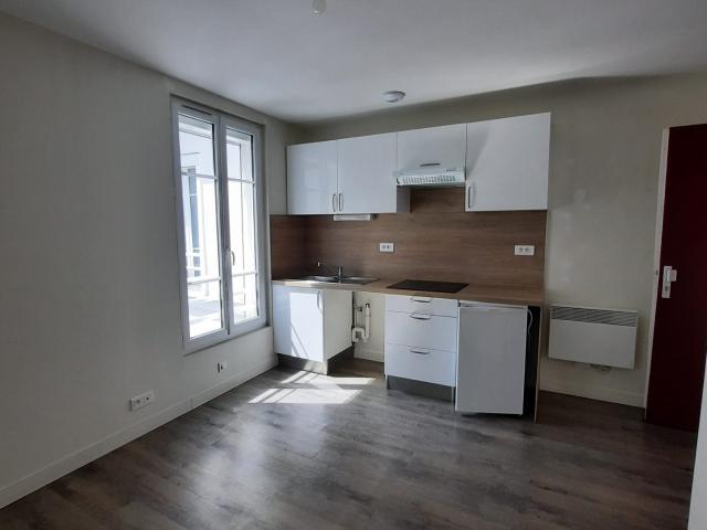 Location Appartement Rue de Charonne, Paris