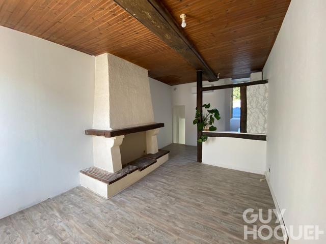 Location Appartement Rue de Chollet, Châteaudun