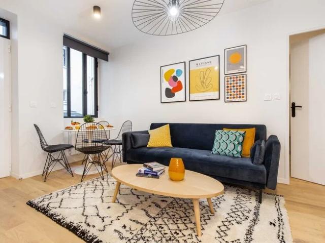 Location Appartement Rue de Cléry, Paris