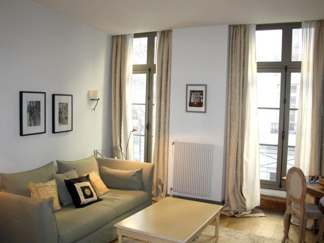 Location Appartement Rue de Cléry, Paris