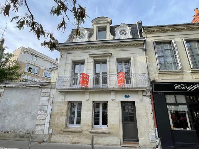 Location Appartement Rue de Clocheville, Tours