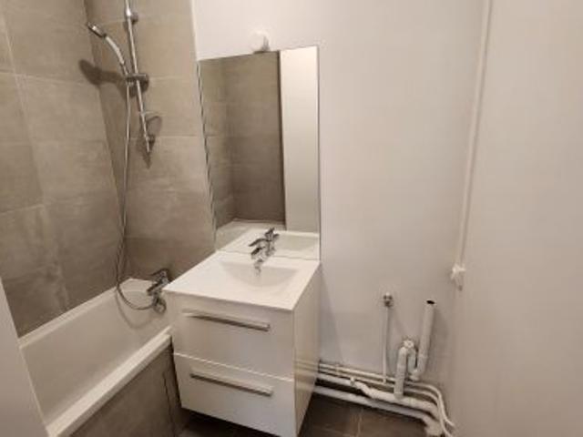 Location Appartement Rue de Crimée, Paris