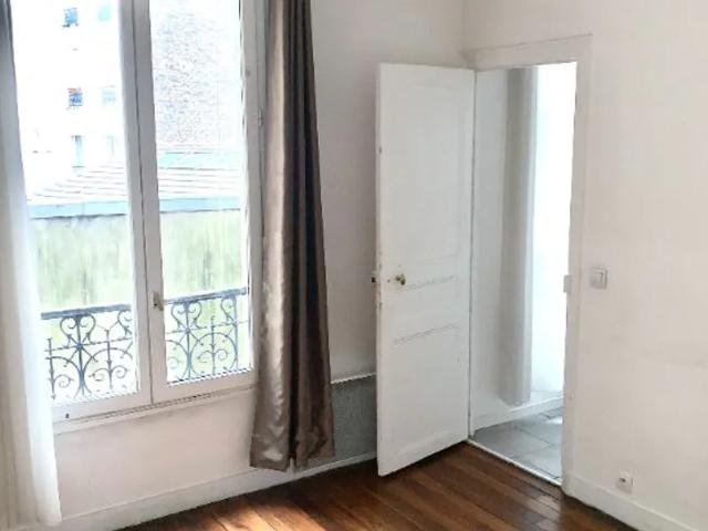 Location Appartement Rue de Crimée, Paris
