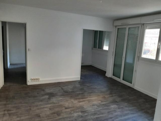 Location Appartement Rue de Crimée, Paris